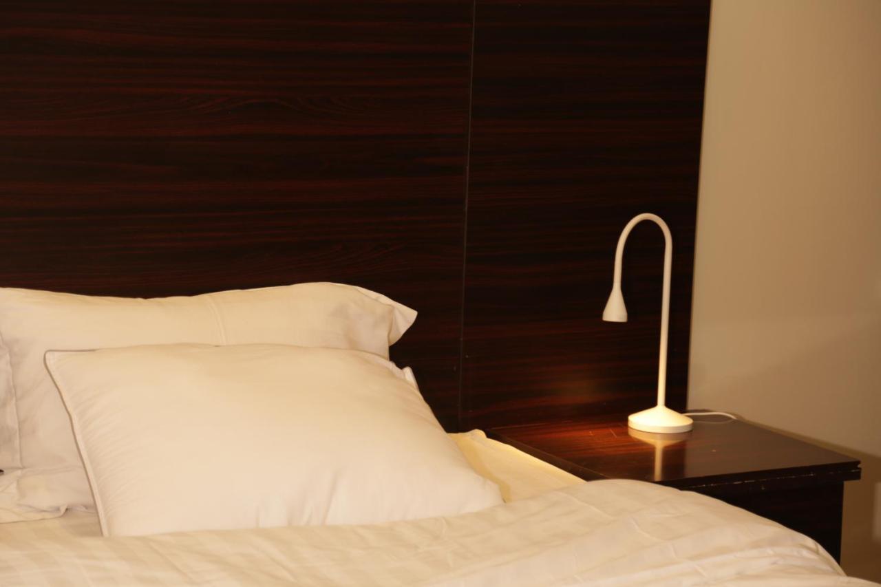 Spacious Apartments At Basla St 3 Mins From King Fahd Stadium Rijád Kültér fotó