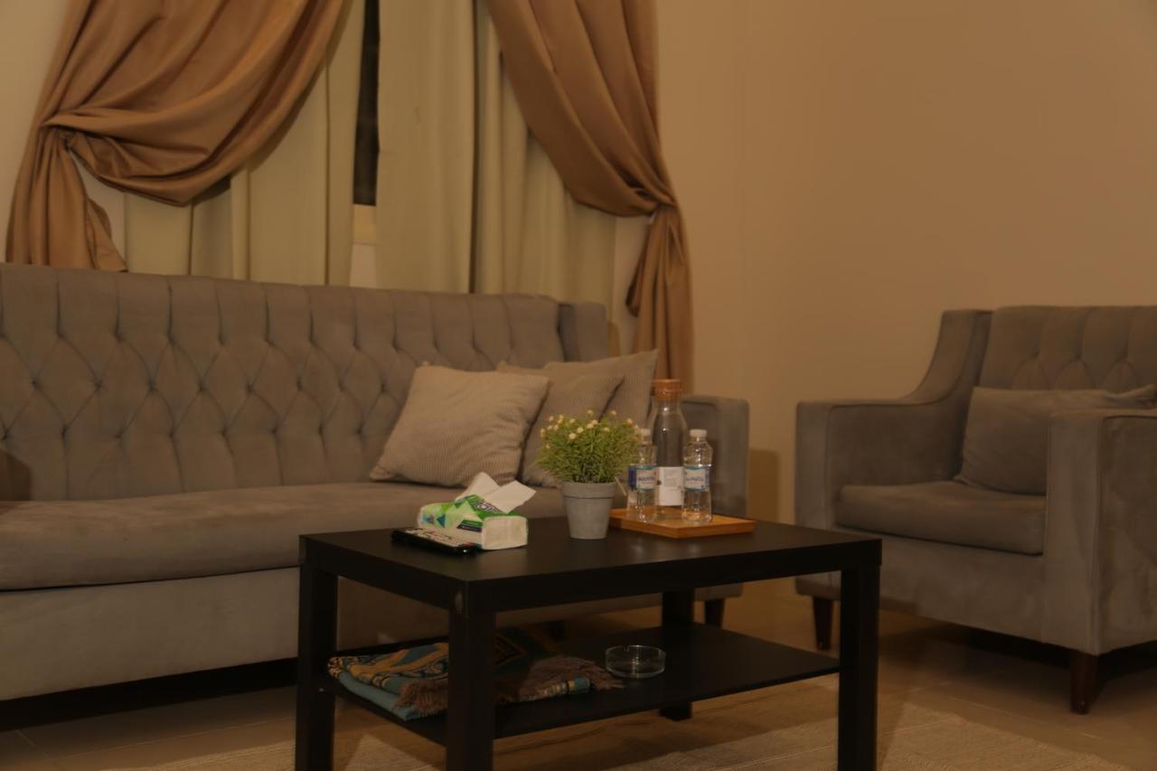 Spacious Apartments At Basla St 3 Mins From King Fahd Stadium Rijád Kültér fotó